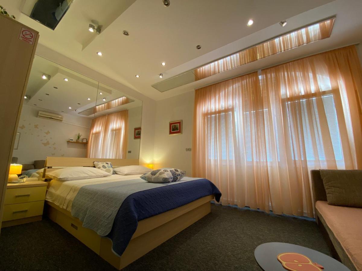 Studio Apartment And Rooms Adria Vodice Eksteriør bilde