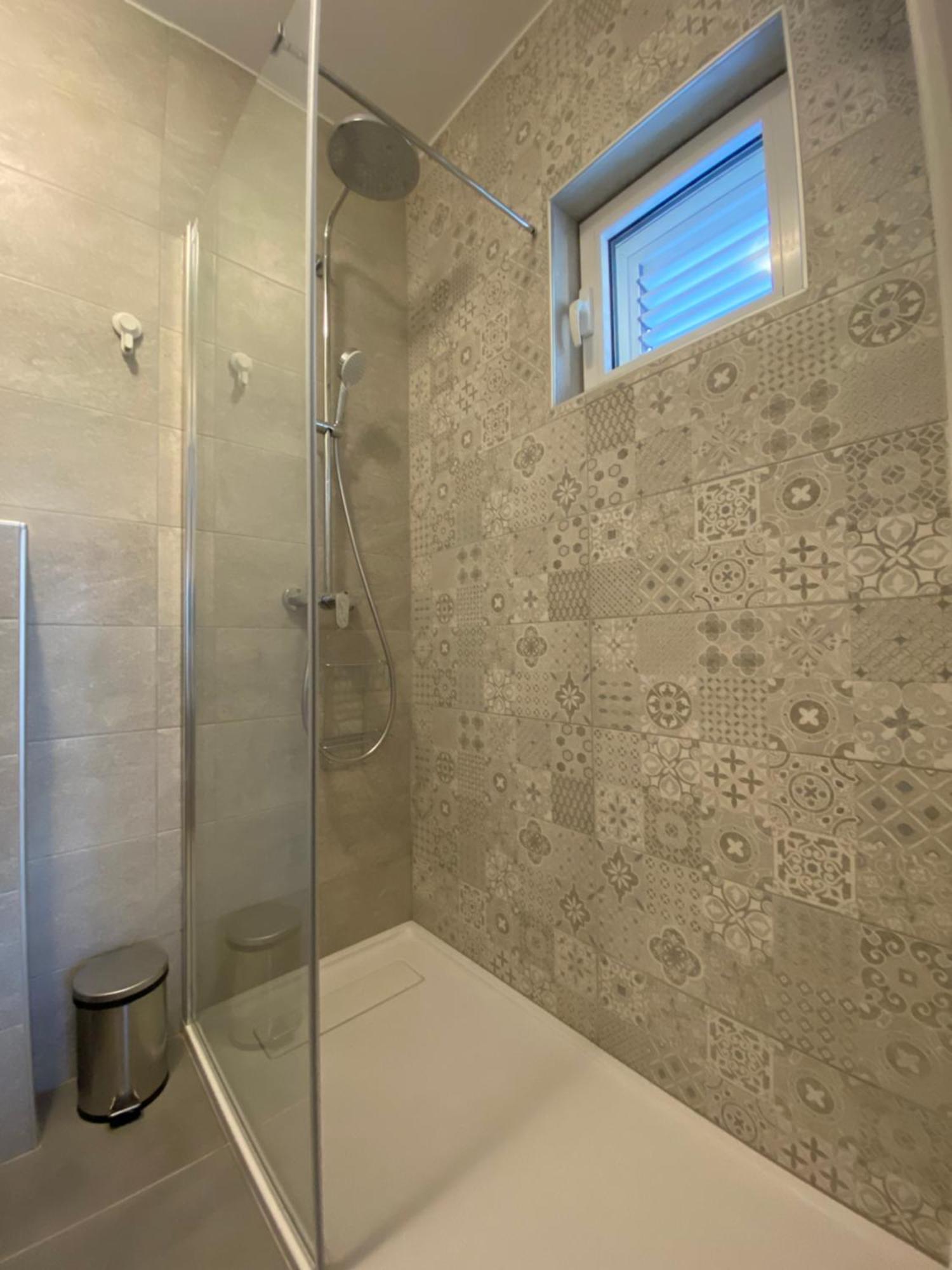 Studio Apartment And Rooms Adria Vodice Eksteriør bilde