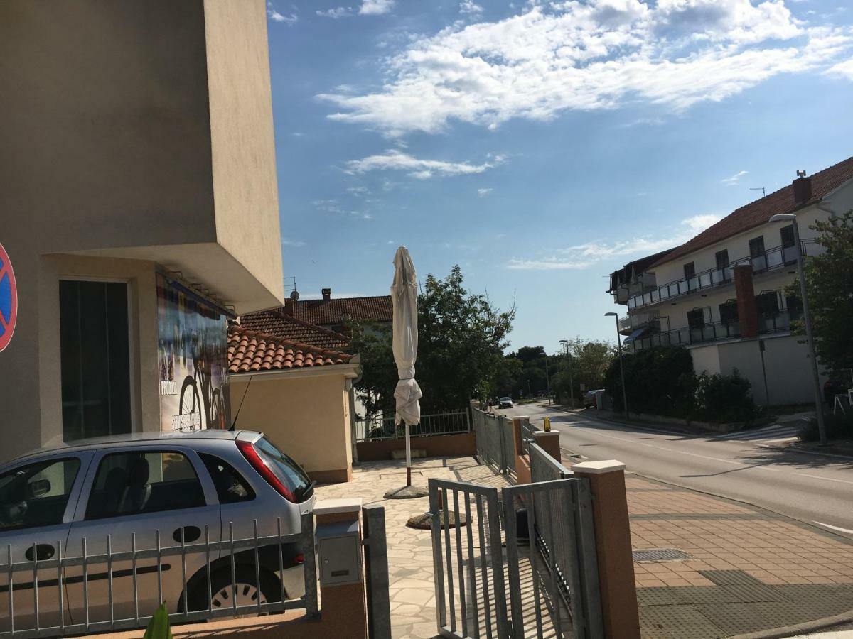 Studio Apartment And Rooms Adria Vodice Eksteriør bilde