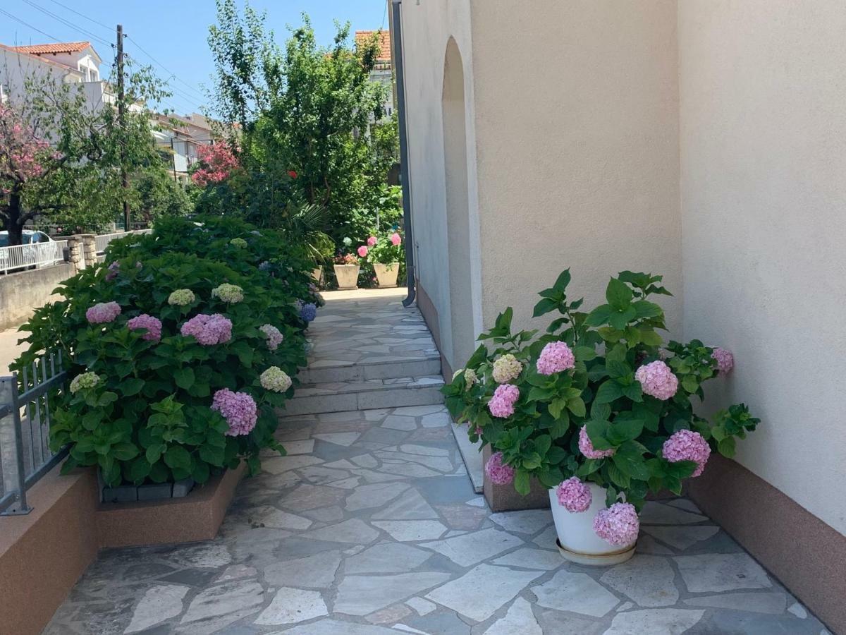 Studio Apartment And Rooms Adria Vodice Eksteriør bilde